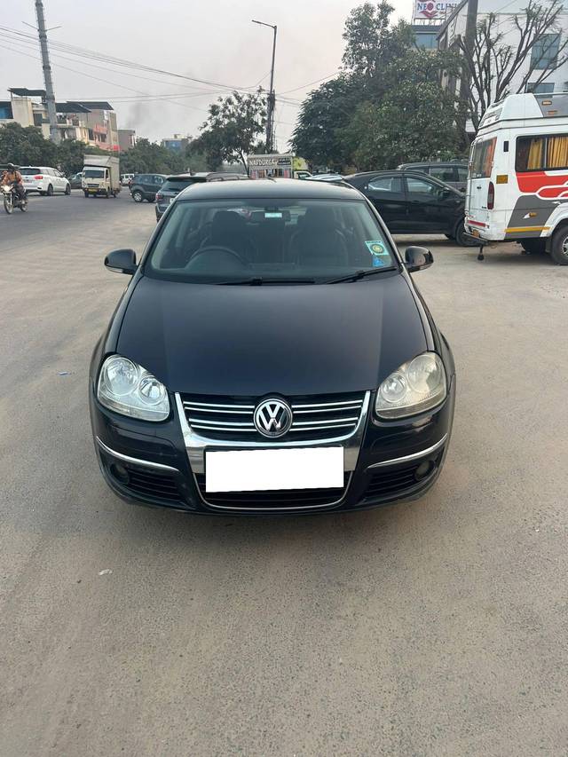 https://images10.gaadi.com/usedcar_image/4233522/original/processed_0c1980ec048c36561e3a1011e9ba19a4.jpg?imwidth=6401