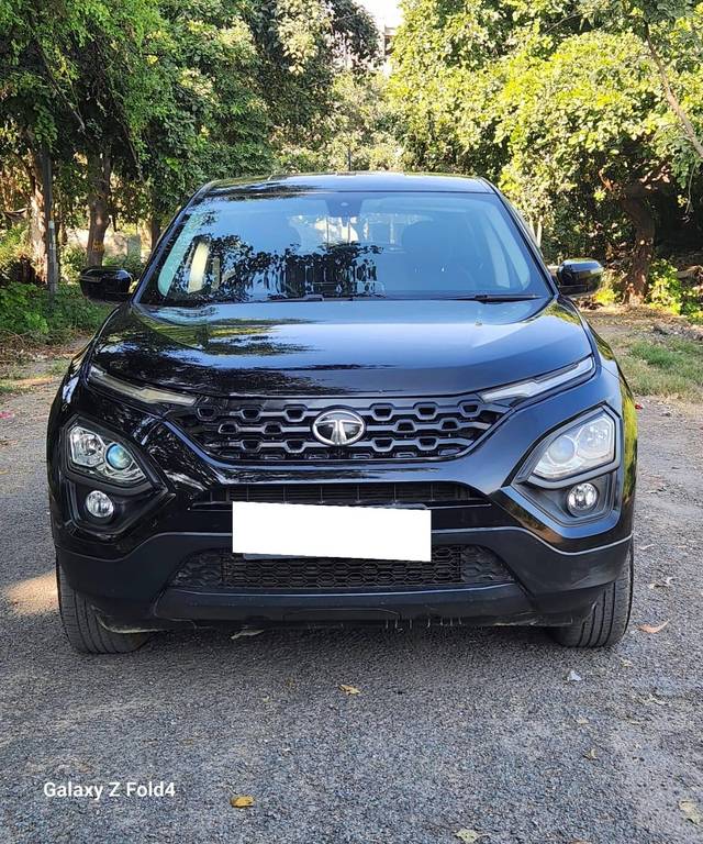 https://images10.gaadi.com/usedcar_image/4233524/original/processed_7943cb5bf6c55c8025041fc56dc090f9.jpg?imwidth=6402