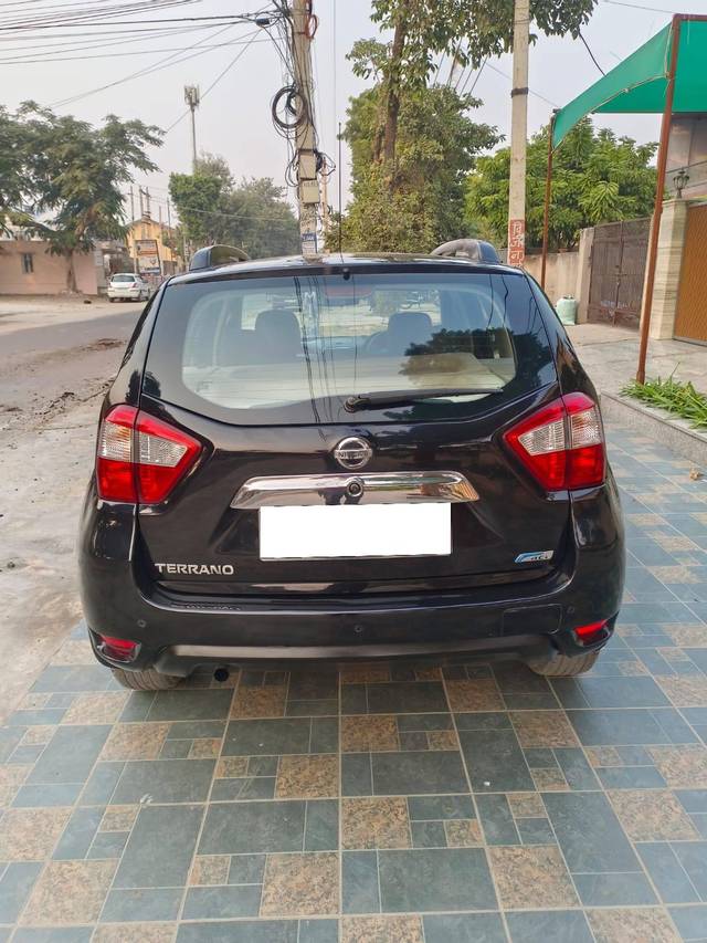 https://images10.gaadi.com/usedcar_image/4233529/original/processed_d13d3680deaa99137b4d0208247f6632.jpg?imwidth=6402