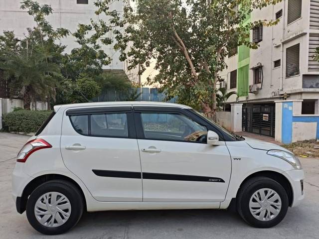 https://images10.gaadi.com/usedcar_image/4233572/original/processed_9b8e73f1f489042867cba6b879da1260.jpg?imwidth=6401