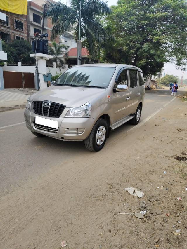 https://images10.gaadi.com/usedcar_image/4233602/original/processed_633623c38f2ce843090de82ddc6b3b54.jpg?imwidth=6402