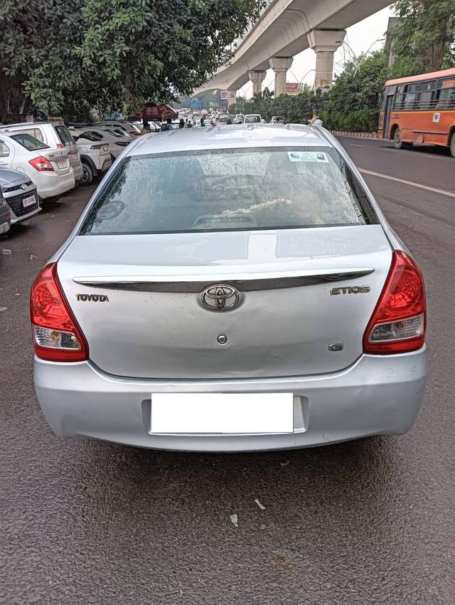 https://images10.gaadi.com/usedcar_image/4233626/original/processed_0c50b3980f1caff01342b2b6da18d93a.jpg?imwidth=6401