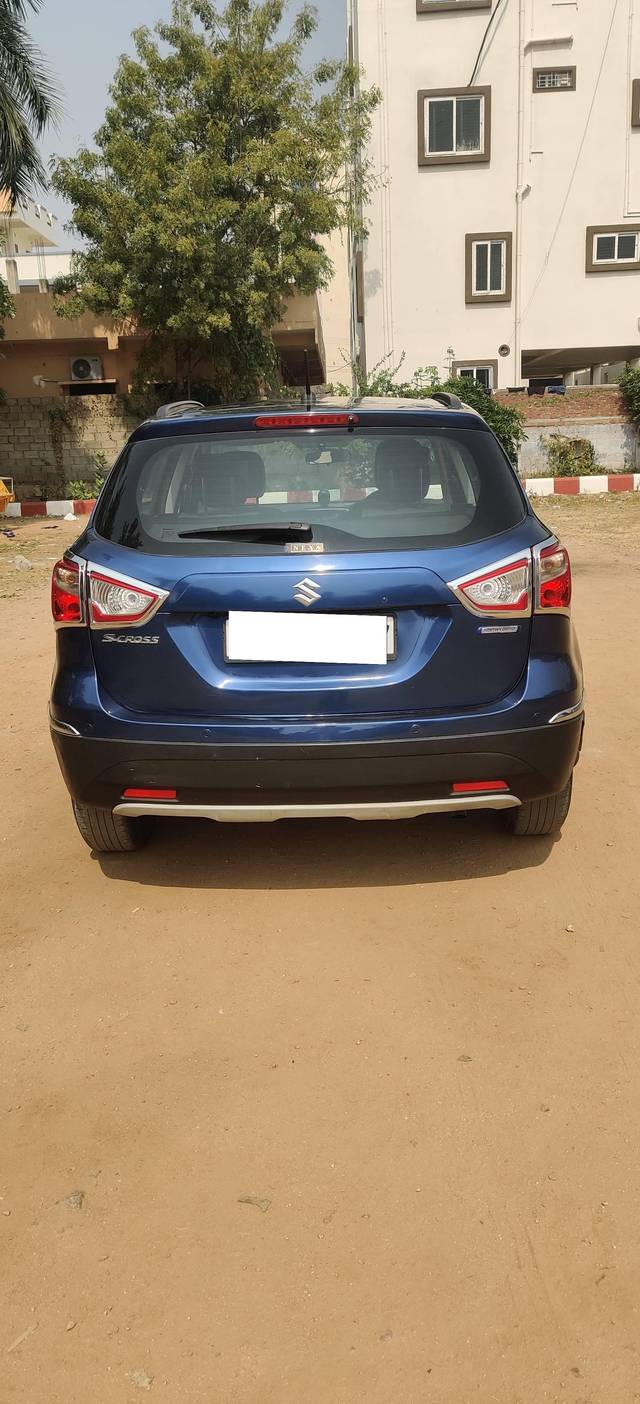 https://images10.gaadi.com/usedcar_image/4233628/original/processed_4ddd30a3269883c53d5b1dc337d4bdfc.jpg?imwidth=6402