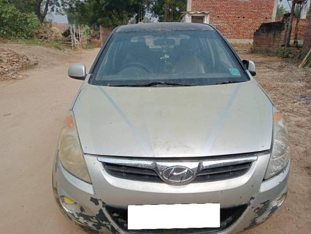 https://images10.gaadi.com/usedcar_image/4233633/original/processed_5be70da1-cbb8-4d08-8a72-704f5454af01.jpg?imwidth=6400