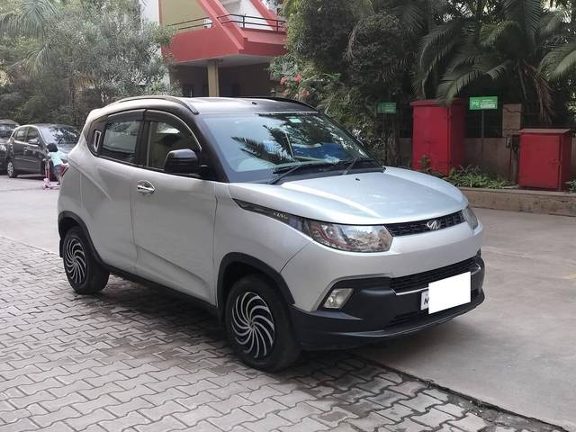 https://images10.gaadi.com/usedcar_image/4233636/original/processed_1642afa085e9f7020ad01b29d2451c6c.jpg?imwidth=6400