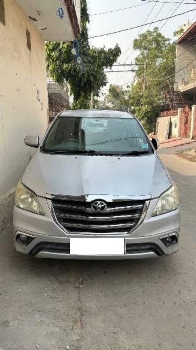 https://images10.gaadi.com/usedcar_image/4233727/original/processed_56cd45b5-ee86-4cad-a699-5e6aa14f8469.jpg?imwidth=6400