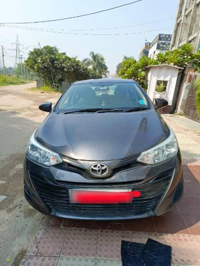 https://images10.gaadi.com/usedcar_image/4233773/original/b38d7b9d527d8ce4c667e797008c489f.jpg?imwidth=6400