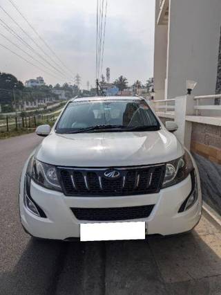 Mahindra XUV500 Mahindra XUV500 W10 AWD