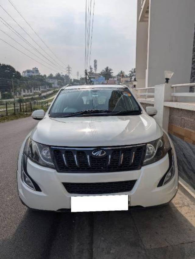 https://images10.gaadi.com/usedcar_image/4233775/original/60e9f03537f1eb8f008148ebbebfa34e.jpg?imwidth=6400