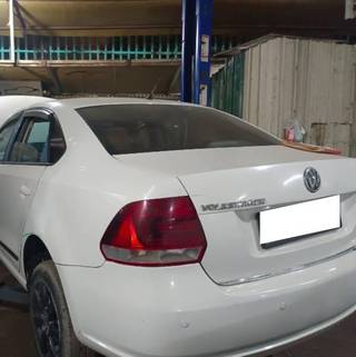 Volkswagen Vento 2010-2014 Volkswagen Vento IPL II Petrol Highline