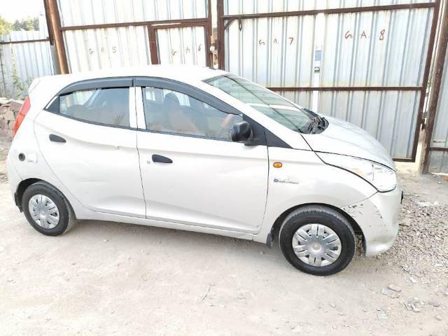 https://images10.gaadi.com/usedcar_image/4233955/original/processed_bdc7a607-3638-4e11-bae2-04be2d5ecdb3.jpg?imwidth=6400