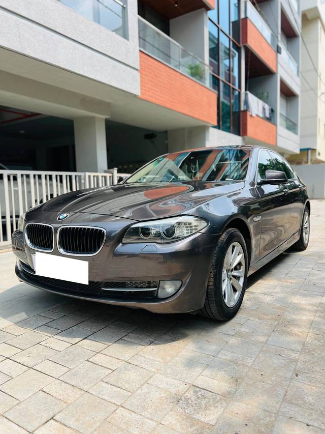 https://images10.gaadi.com/usedcar_image/4234011/original/processed_c77747e1fd1469e834a53a5d8ed557e2.jpeg?imwidth=6402