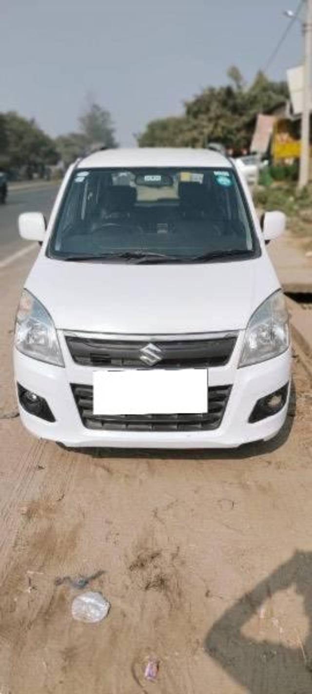 https://images10.gaadi.com/usedcar_image/4234017/original/processed_8e947504-7973-4bed-a8a2-b75ae58eb86a.jpeg?imwidth=6400