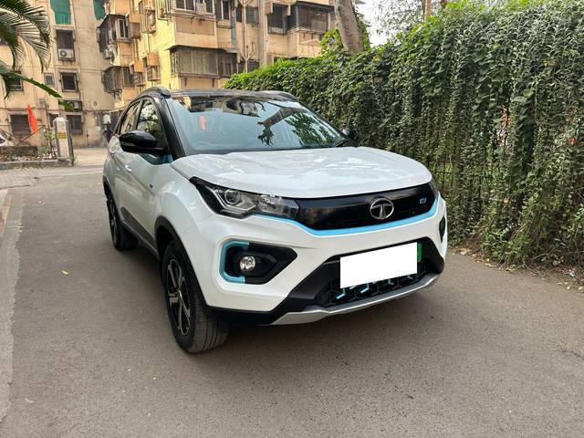 https://images10.gaadi.com/usedcar_image/4234043/original/processed_f47a130013383244e6f8c327e5dac4c8.jpeg?imwidth=6400