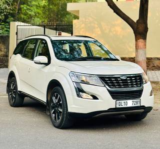 Mahindra XUV500 Mahindra XUV500 W11 AT BSIV