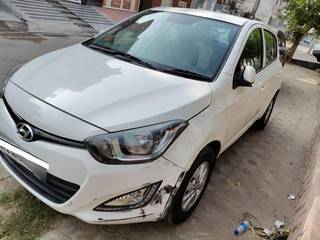 Hyundai i20 2012-2014 Hyundai i20 Sportz 1.4 CRDi