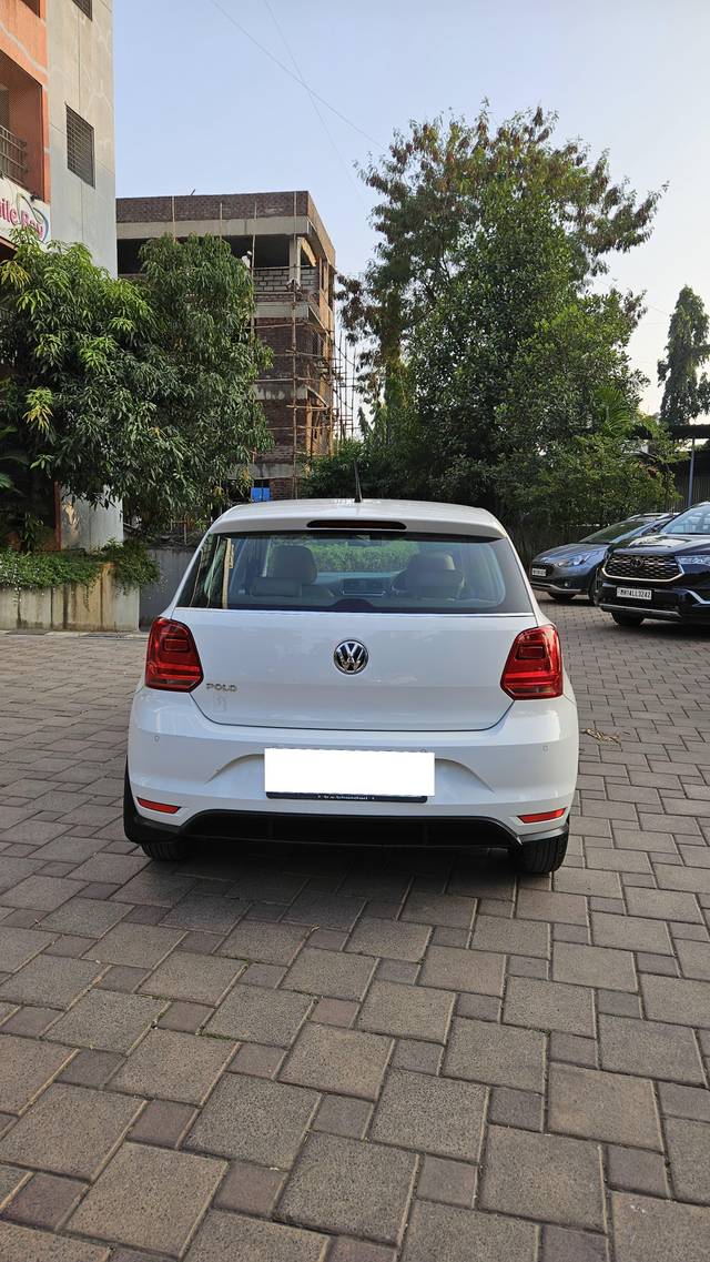 https://images10.gaadi.com/usedcar_image/4234203/original/processed_f39470b2d5435219046c36e75a844a6a.jpg?imwidth=6401