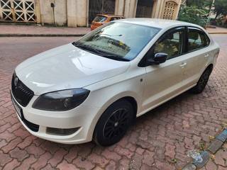 Skoda Rapid 2014-2016 Skoda Rapid 1.5 TDI AT Elegance