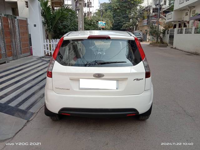 https://images10.gaadi.com/usedcar_image/4234474/original/processed_16a3d60d5ee93796e57a495981d5ebd2.jpg?imwidth=6402