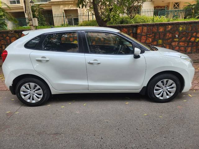 https://images10.gaadi.com/usedcar_image/4234594/original/5e529a62a077feba9a42e5c2ef5d7779.jpg?imwidth=6401