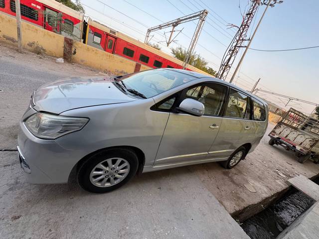 https://images10.gaadi.com/usedcar_image/4234600/original/processed_149510cd-b296-42c6-8e82-95f9ce15704a.jpeg?imwidth=6402