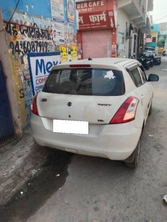 https://images10.gaadi.com/usedcar_image/4234614/original/processed_cb87e6d7-ad3f-4589-8e40-21338bcb21fa.jpg?imwidth=6400