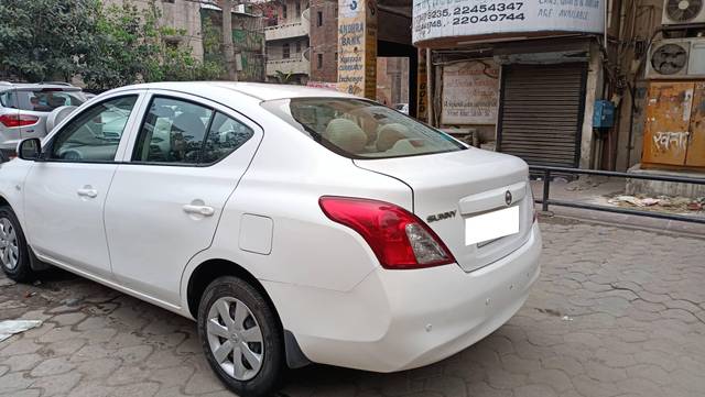 https://images10.gaadi.com/usedcar_image/4234635/original/processed_3363e851a34936043f68b34c2b5c0092.jpg?imwidth=6402