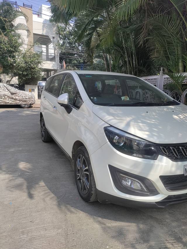 https://images10.gaadi.com/usedcar_image/4234658/original/7482b696814f87757985fe4785363f2c.jpg?imwidth=6400