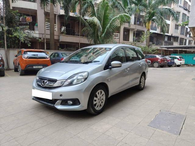 https://images10.gaadi.com/usedcar_image/4234725/original/processed_62ce7983ddb06190c6027b4548736a1d.jpg?imwidth=6402