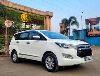 Toyota Innova Crysta 2016-2020 Toyota Innova Crysta 2.4 VX MT 8 STR