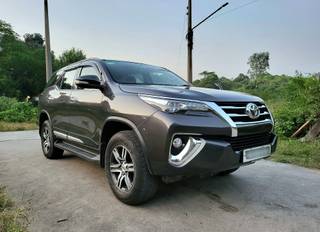 Toyota Fortuner 2016-2021 Toyota Fortuner 2.8 2WD MT