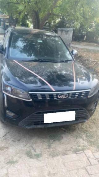 Mahindra XUV300 Mahindra XUV300 W6 BSVI