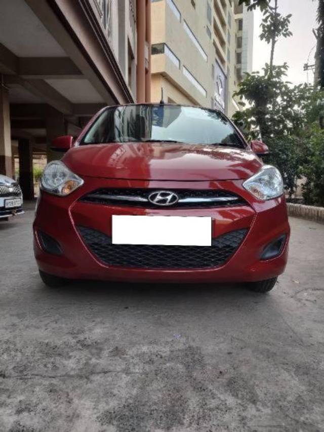 https://images10.gaadi.com/usedcar_image/4234797/original/processed_1504976f-ee14-432f-a5fa-54247afa277a.jpg?imwidth=6400