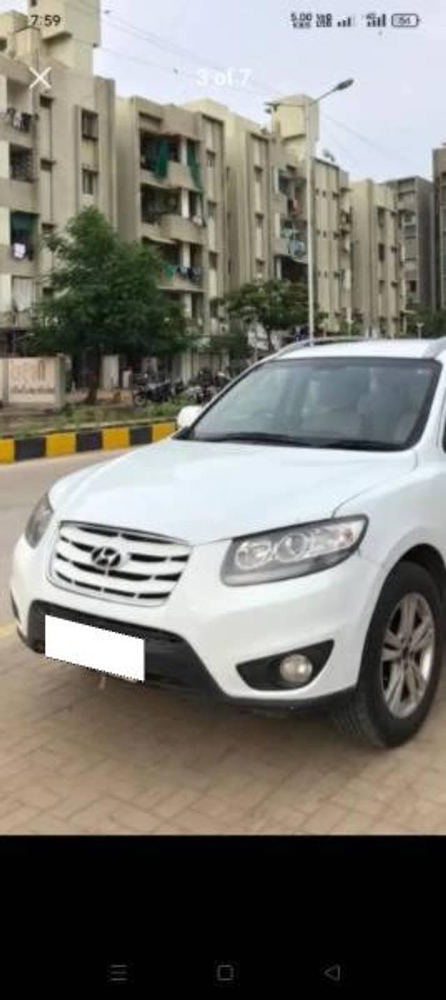 https://images10.gaadi.com/usedcar_image/4234799/original/processed_6882c74e-a527-4c8c-bfcc-ebb6be764174.jpg?imwidth=6402