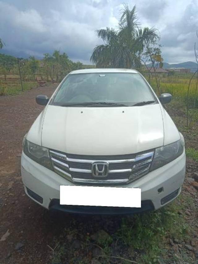 https://images10.gaadi.com/usedcar_image/4234863/original/5dba119be9cf4431b05e7051e370e32b.jpeg?imwidth=6400