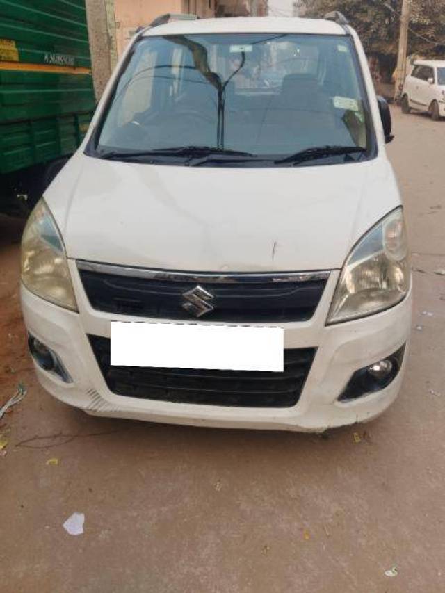 https://images10.gaadi.com/usedcar_image/4234866/original/c256b3bb8e97821aadbc7cf4209f7e23.jpg?imwidth=6400