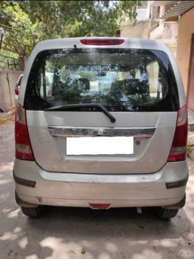 https://images10.gaadi.com/usedcar_image/4234870/original/ebd1917e265071fa27bc385f5259dc83.jpg?imwidth=6401