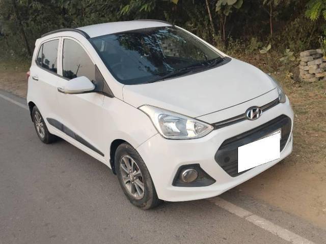 https://images10.gaadi.com/usedcar_image/4234892/original/processed_4226ec94-52bc-4d3e-9240-772606da7b19.jpg?imwidth=6400