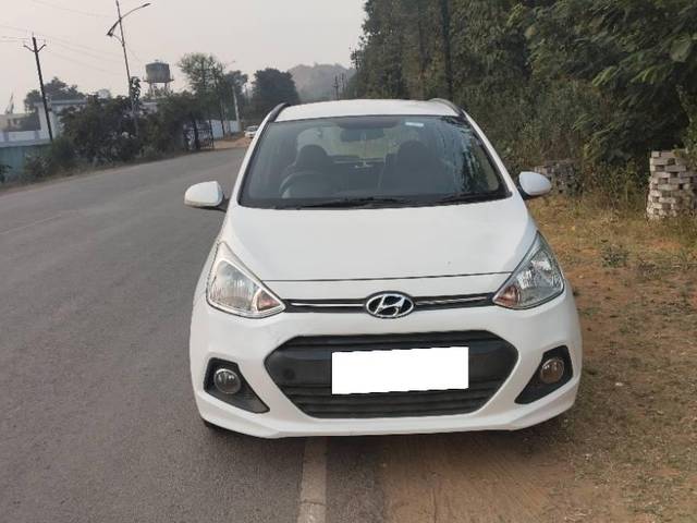 https://images10.gaadi.com/usedcar_image/4234892/original/processed_ff71ee28-7fe9-4d69-91bc-26218efc158e.jpg?imwidth=6402