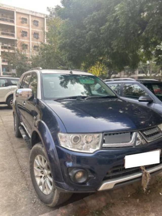 https://images10.gaadi.com/usedcar_image/4234897/original/7bd32a77e787220aa2f4da04ae0a99e0.jpg?imwidth=6400