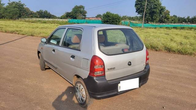 https://images10.gaadi.com/usedcar_image/4234901/original/processed_30ca9065-6f2c-4c81-90b3-590c47c23163.jpg?imwidth=6402