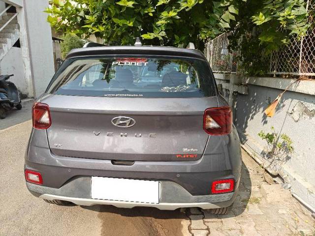 https://images10.gaadi.com/usedcar_image/4234950/original/089e5fa3b7b4b4635030cea6d36e0c4d.jpg?imwidth=6401