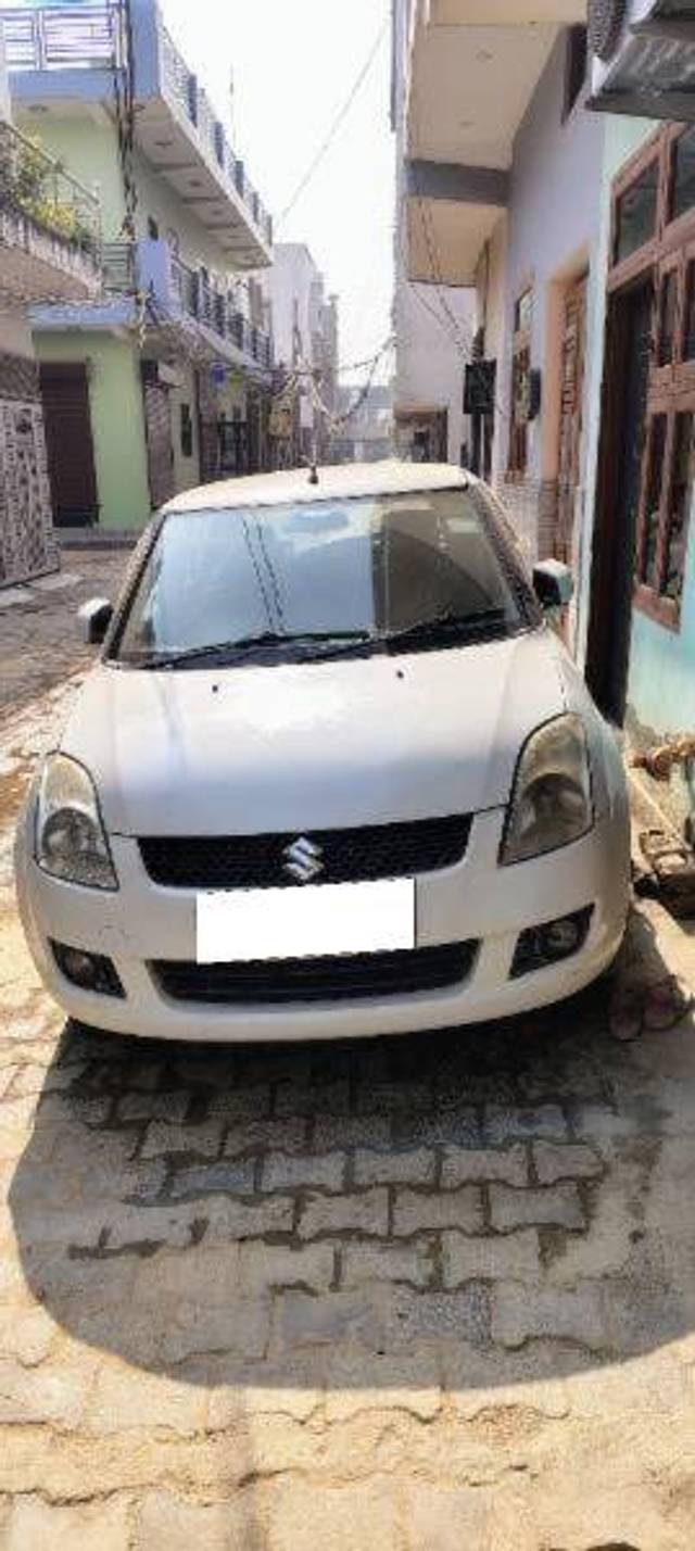 https://images10.gaadi.com/usedcar_image/4235011/original/c923601e9b50a01d20f8aaeab761efe8.jpg?imwidth=6400