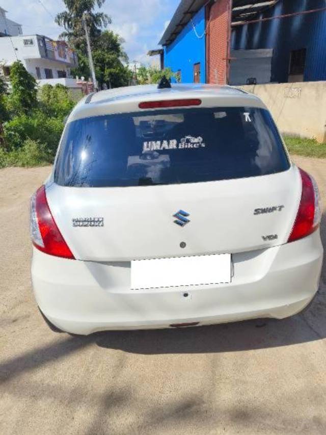 https://images10.gaadi.com/usedcar_image/4235031/original/processed_1876825d-b84a-411b-943e-e4be2ddd7fdb.jpg?imwidth=6402