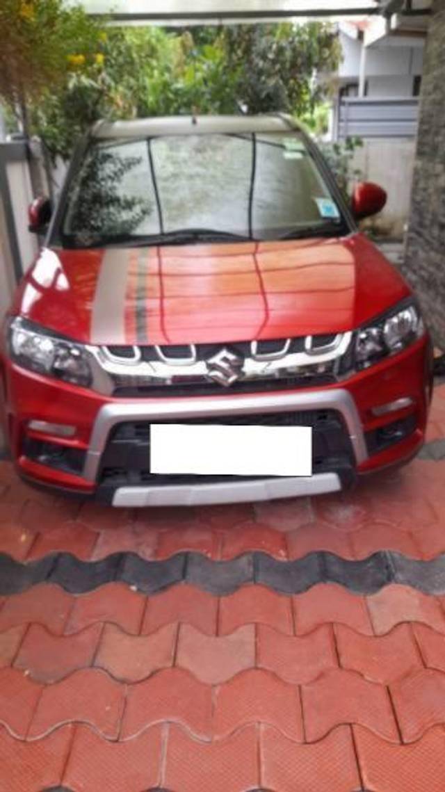 https://images10.gaadi.com/usedcar_image/4235035/original/processed_36709388-39fc-456b-ba11-575412ec56aa.jpg?imwidth=6400