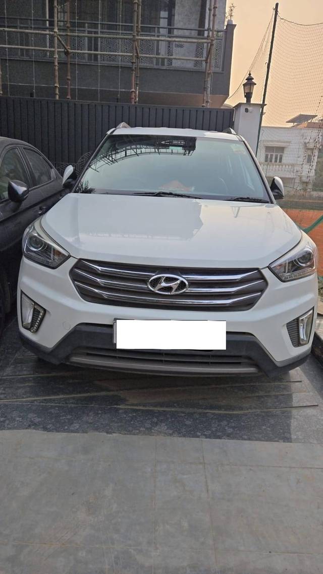 https://images10.gaadi.com/usedcar_image/4235096/original/processed_6d84bd3eeb18f3726db826bfaa1e26fb.jpg?imwidth=6401