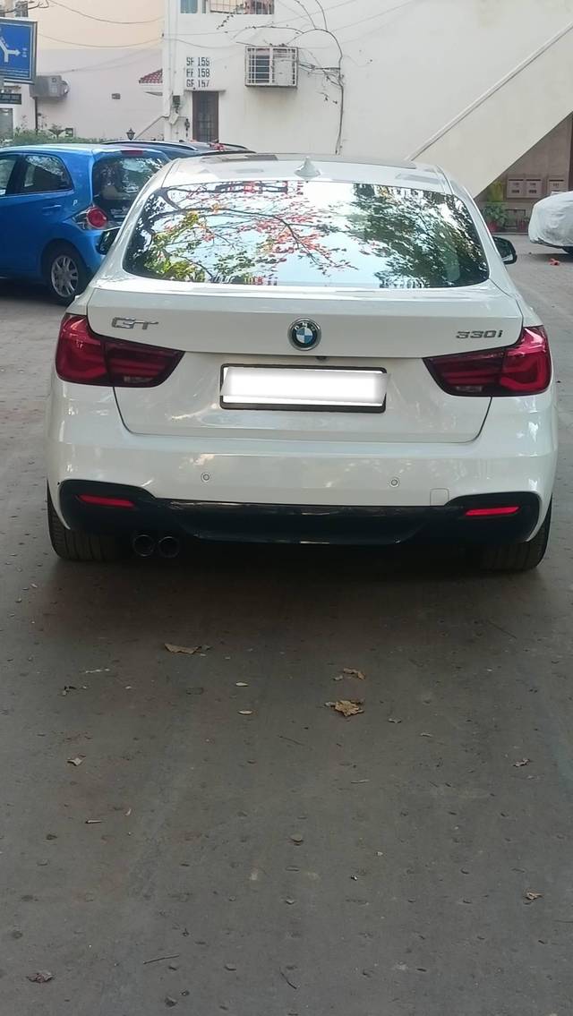 https://images10.gaadi.com/usedcar_image/4235111/original/processed_8c03e82c492879ede0f24ce939efda34.jpeg?imwidth=6401