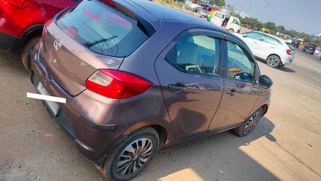 https://images10.gaadi.com/usedcar_image/4235133/original/processed_2b133909865168474a58dfcdcd6d1075.jpg?imwidth=6402