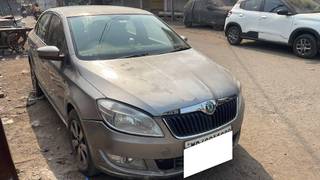 Skoda Rapid 2011-2014 Skoda Rapid 1.6 TDI Ambition