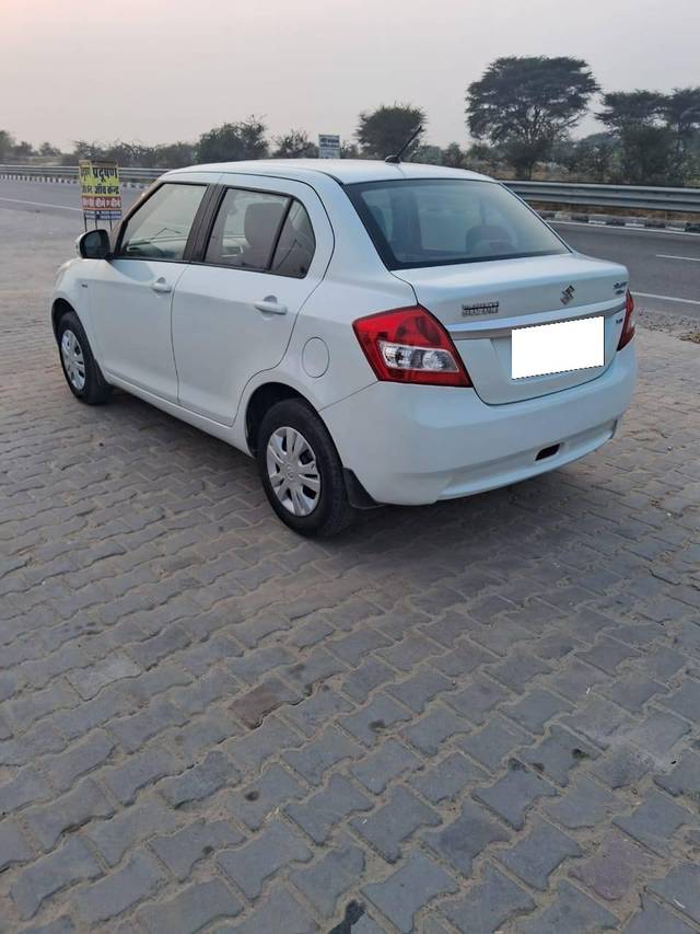 https://images10.gaadi.com/usedcar_image/4235163/original/processed_e8c3f26fdce1d340e86c70c229601ca6.jpg?imwidth=6402